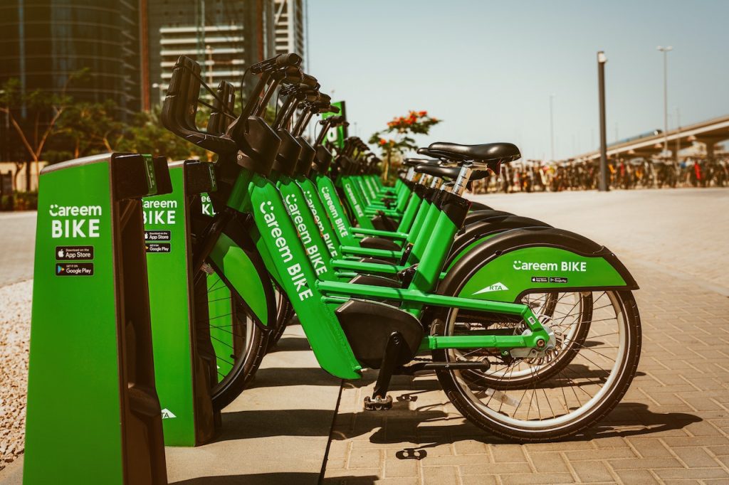 Servicio público de bicicletas eléctricas