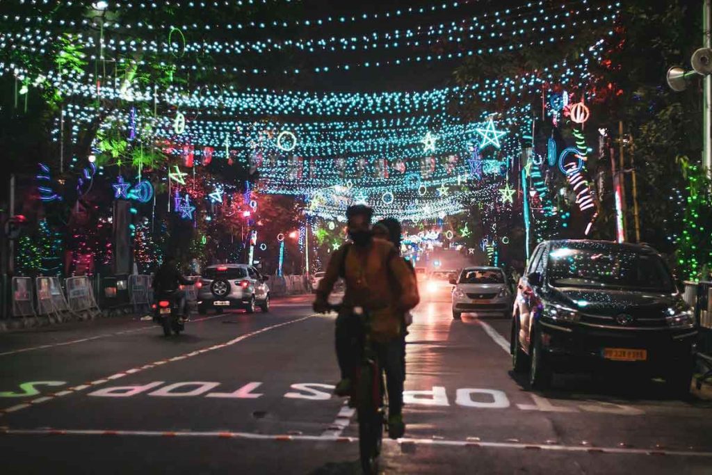 La iluminación en la bici urbana es más para que nos vean que para poder ver nosotros