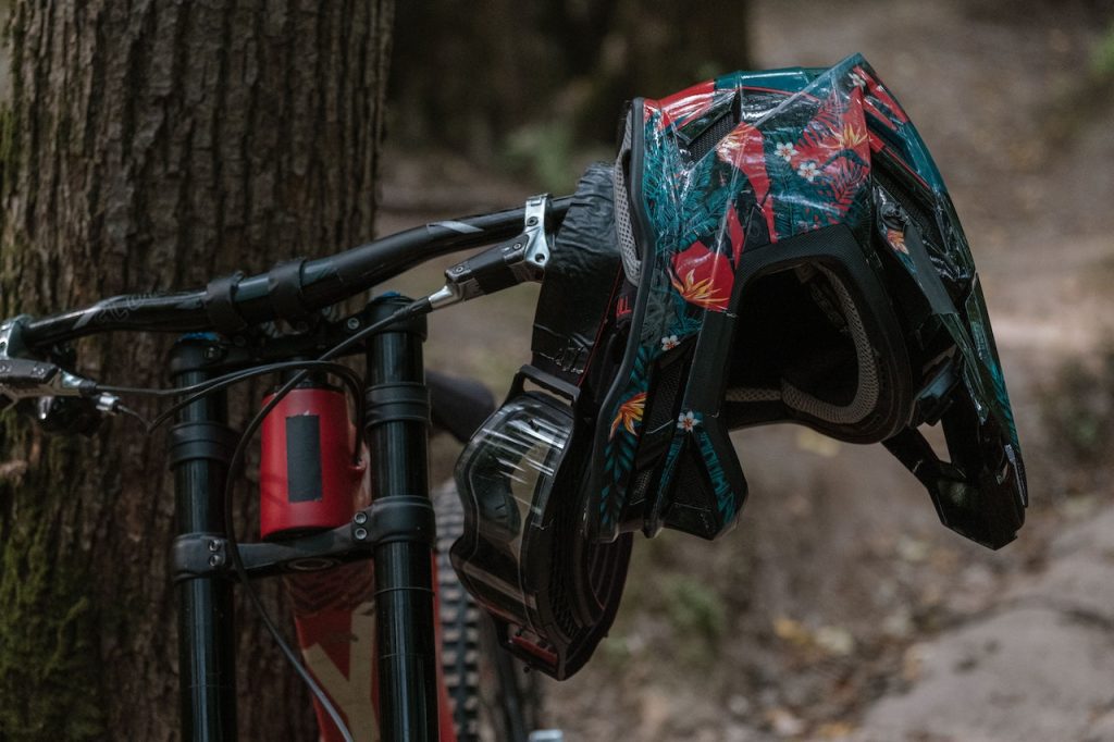 Casco integral para bicicleta